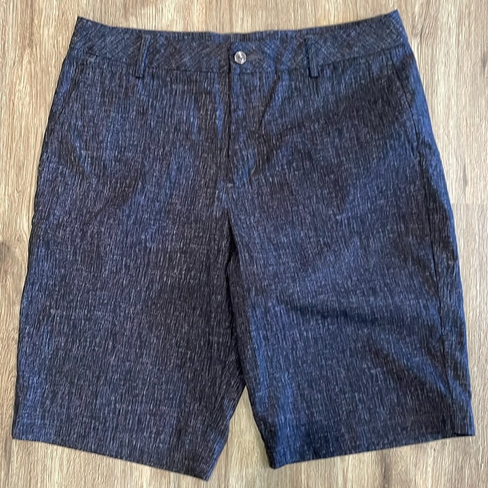 Puma Golf Shorts Black and Gray Size 32